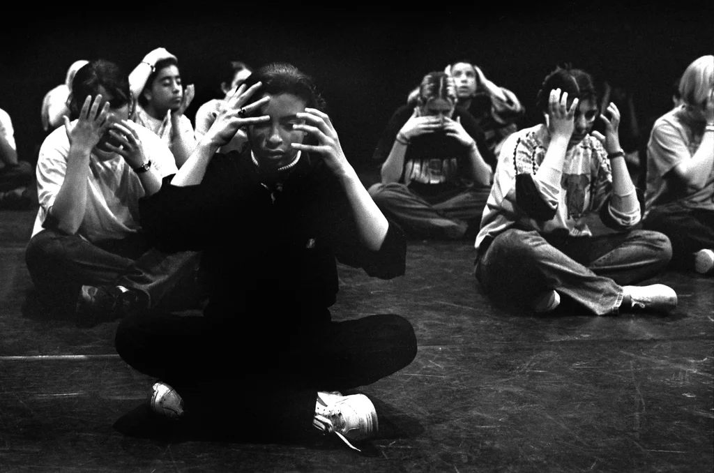 Linked image (Palestina Project_Theatergroep Artisjok Nultwintig_David Greaves en Nita Liem_2