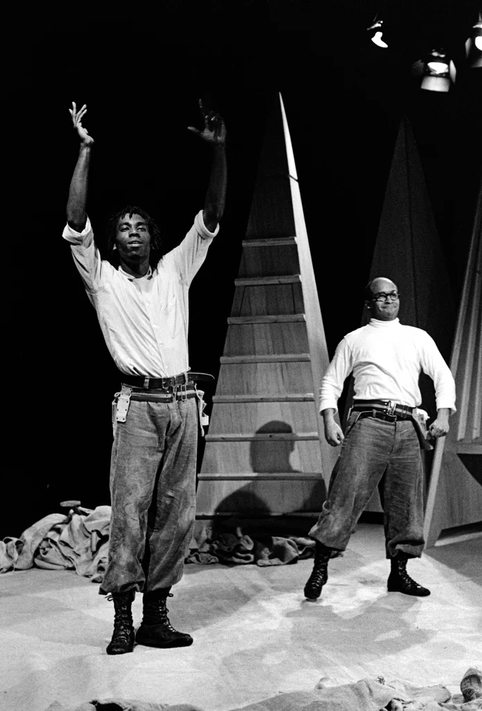 Linked image (Loekoeman_Theatergroep Pruim_John Leerdam_4