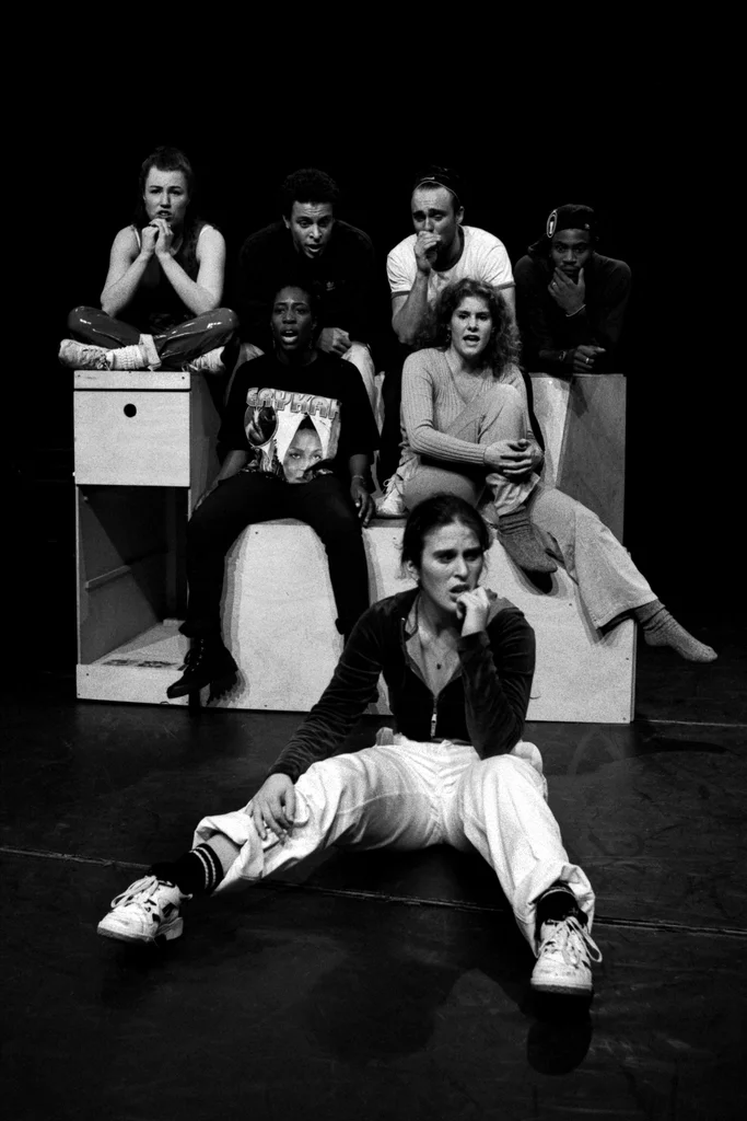 Linked image (Outcast_Jongerentheater Artisjok Nultwintig_Spelers_7