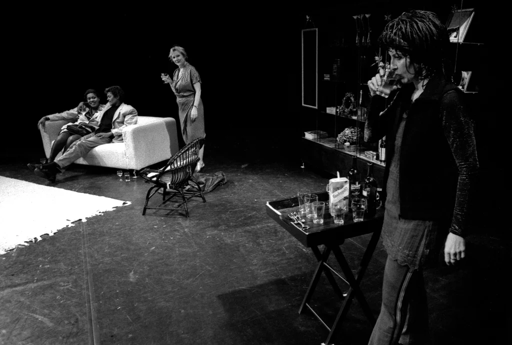 Linked image (Familie Samuels_Cosmic_Celil Toksöz_12