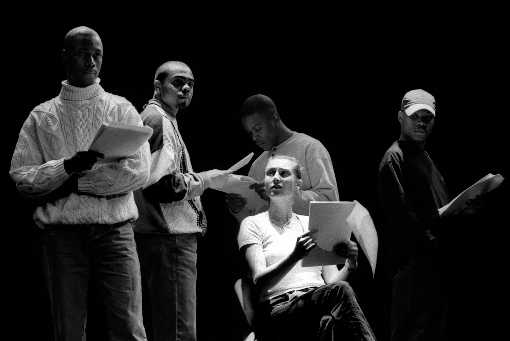 Linked image (De aap, zijn bruid en het systeem_Cosmic_Guilly Koster_3