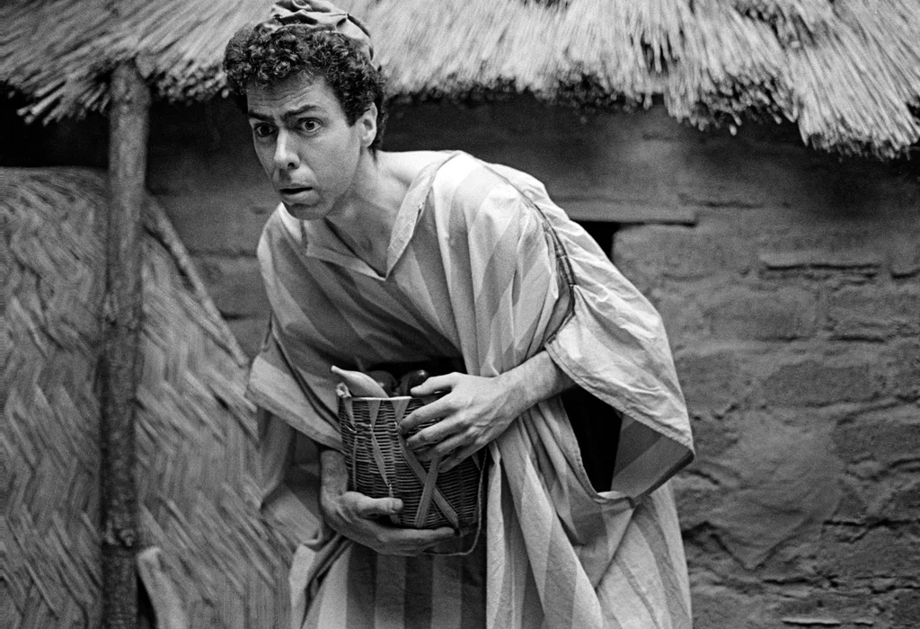 Linked image (Afrikaanse spinsels_Theatergroep Pruim_Hassan Gnaoui7