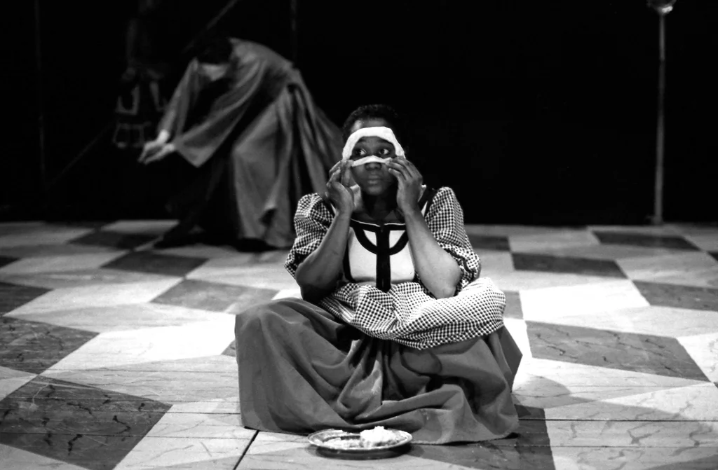 Linked image (Ban_Jongerentheater Artisjok Nultwintig_Willem-Jan Hoekstra_5