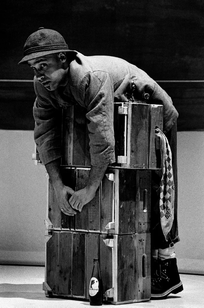 Linked image (Kadushi en DE Windt_Theatergroep Pruim_Marianne Seine_12