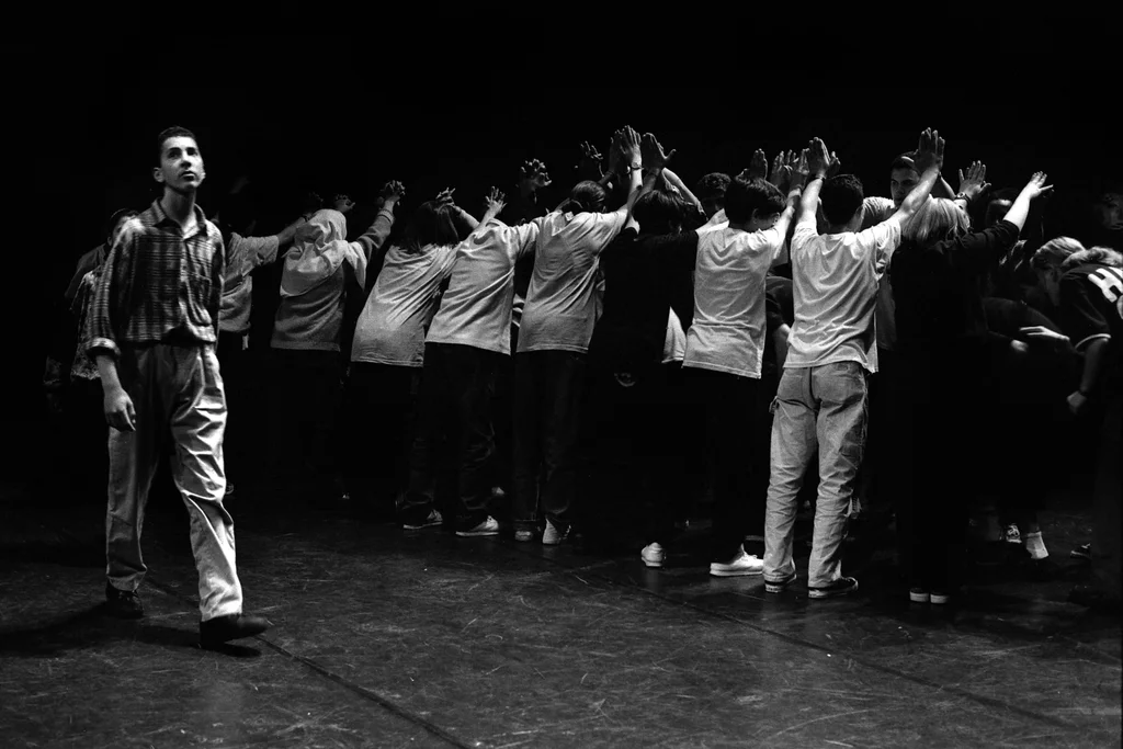 Linked image (Palestina Project_Theatergroep Artisjok Nultwintig_David Greaves en Nita Liem_3