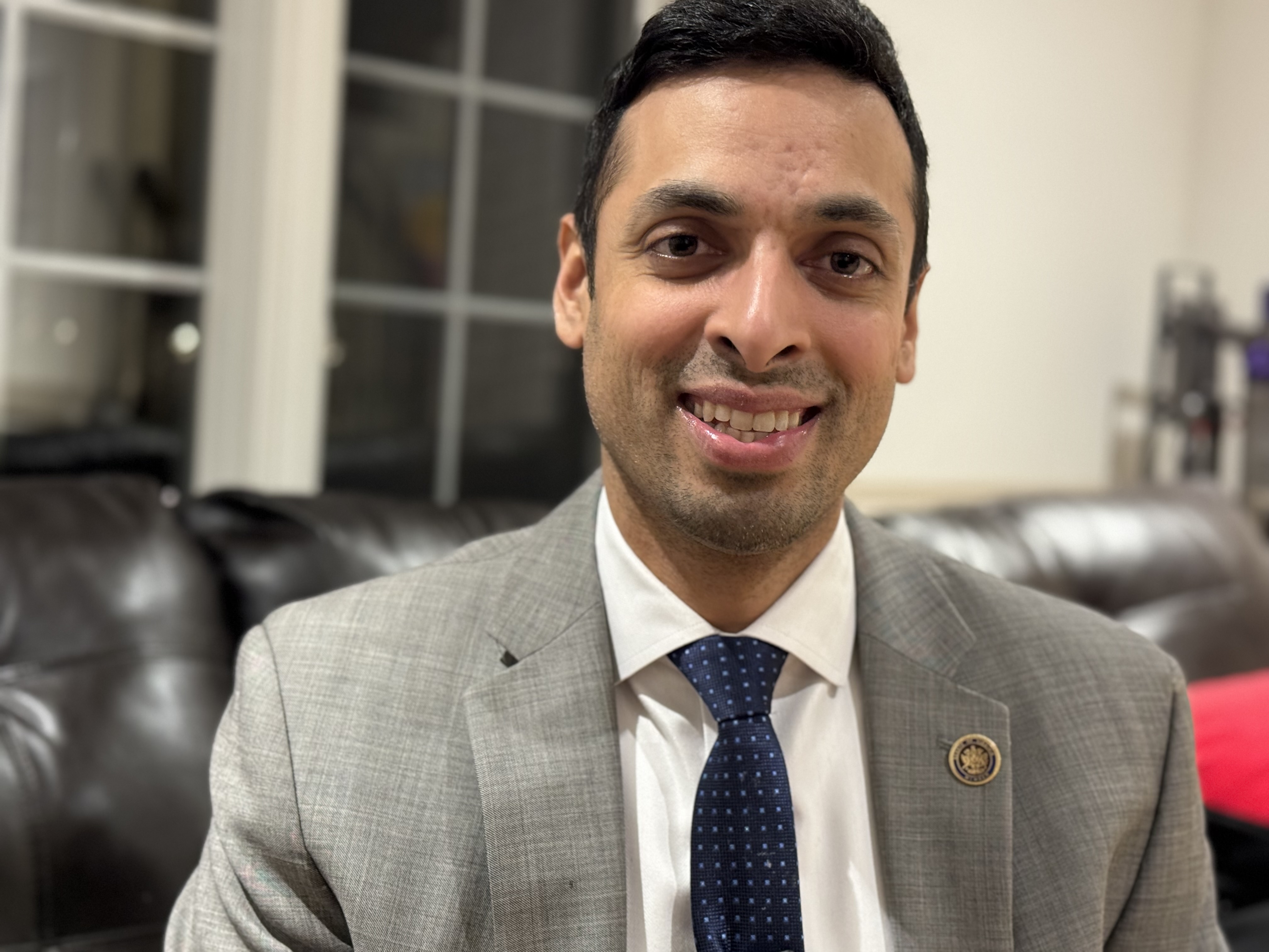 Was told to downplay Hindu-Indian identity says Virginia Senator running for Congress