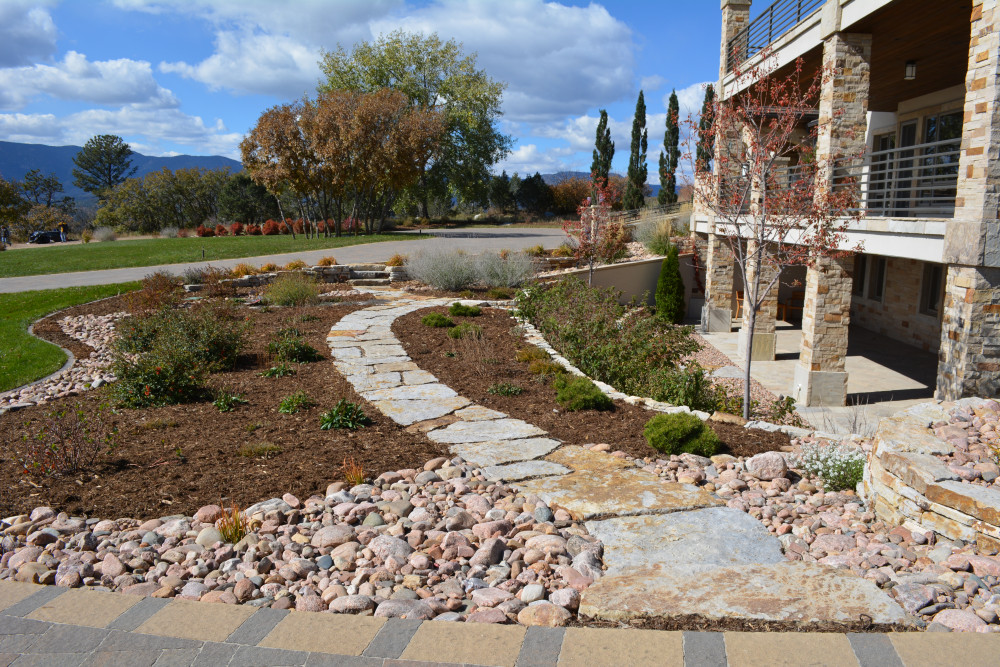 Flagstone Patio Installation and Design Ideas