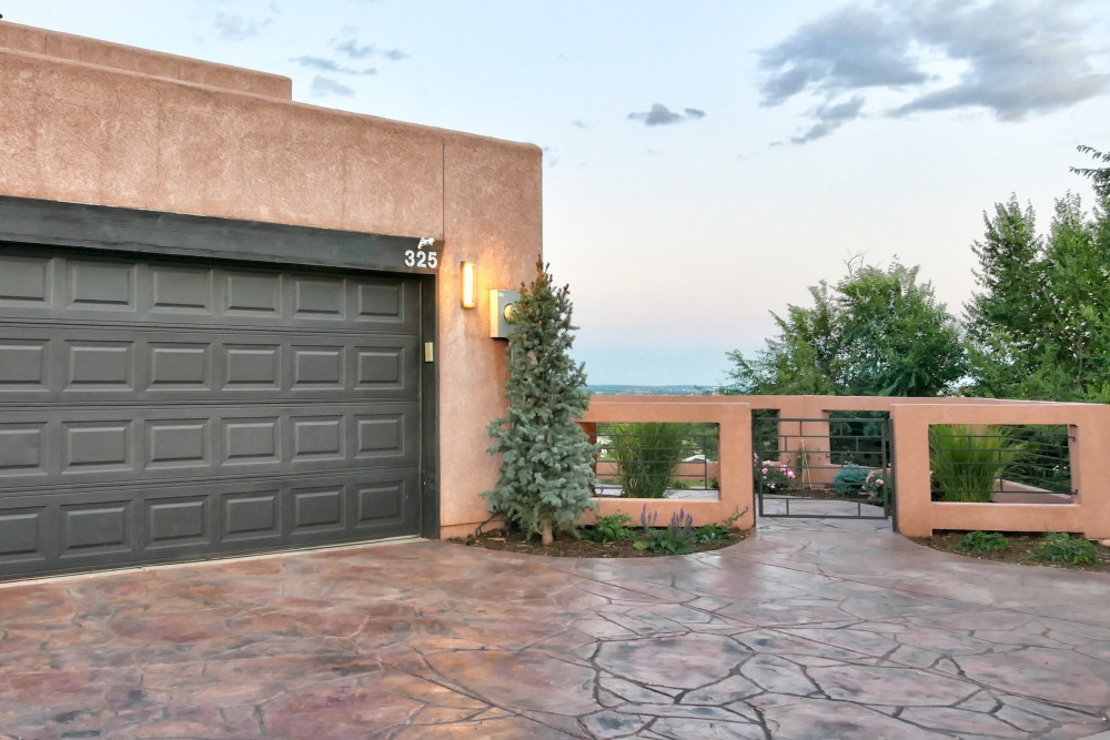 Front Entry Transformation at Manitou Springs