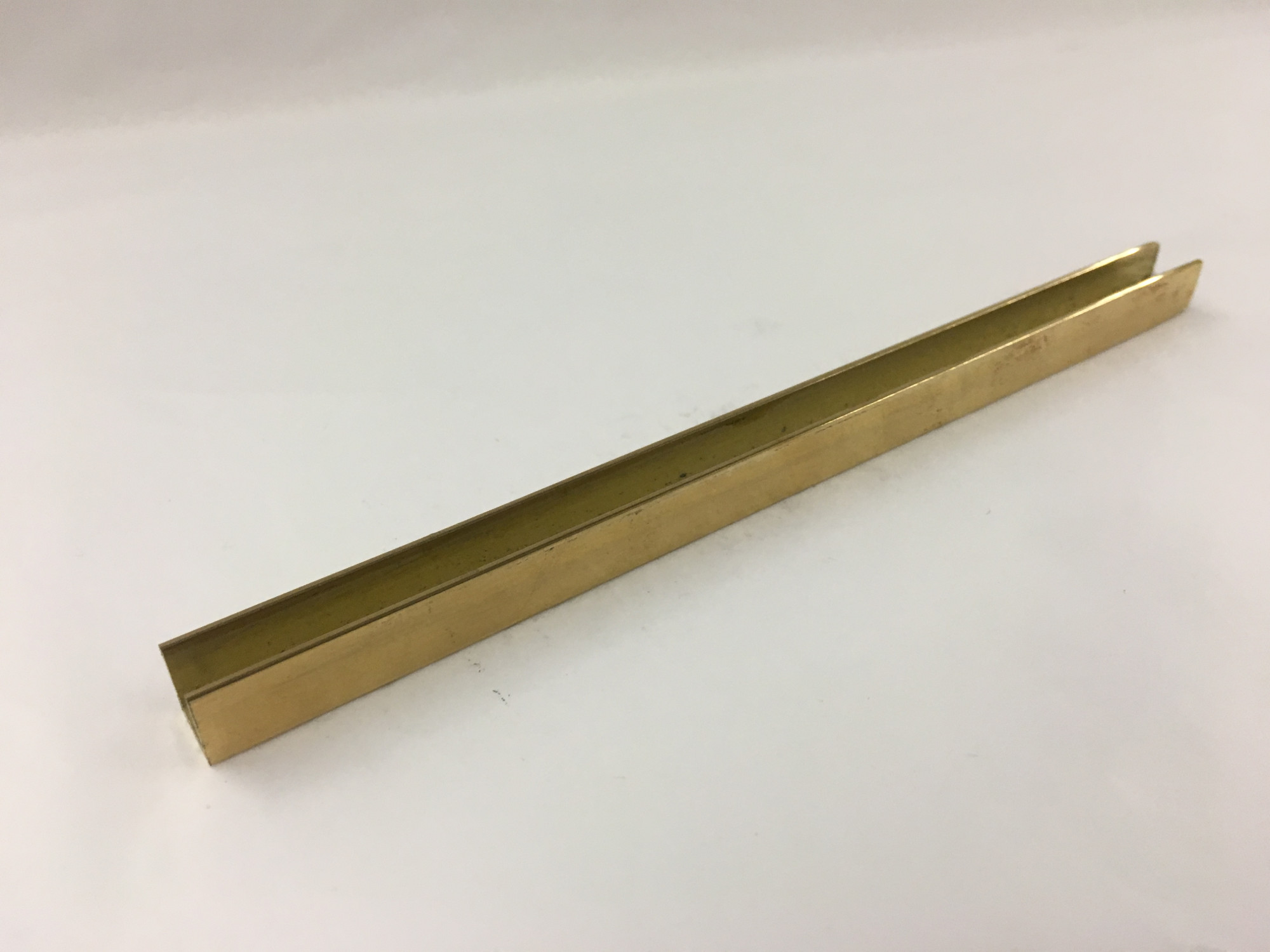 Brassfinders: Polished Brass Flat U Channel (3/8in x 3/8in for 1/4in Insert)