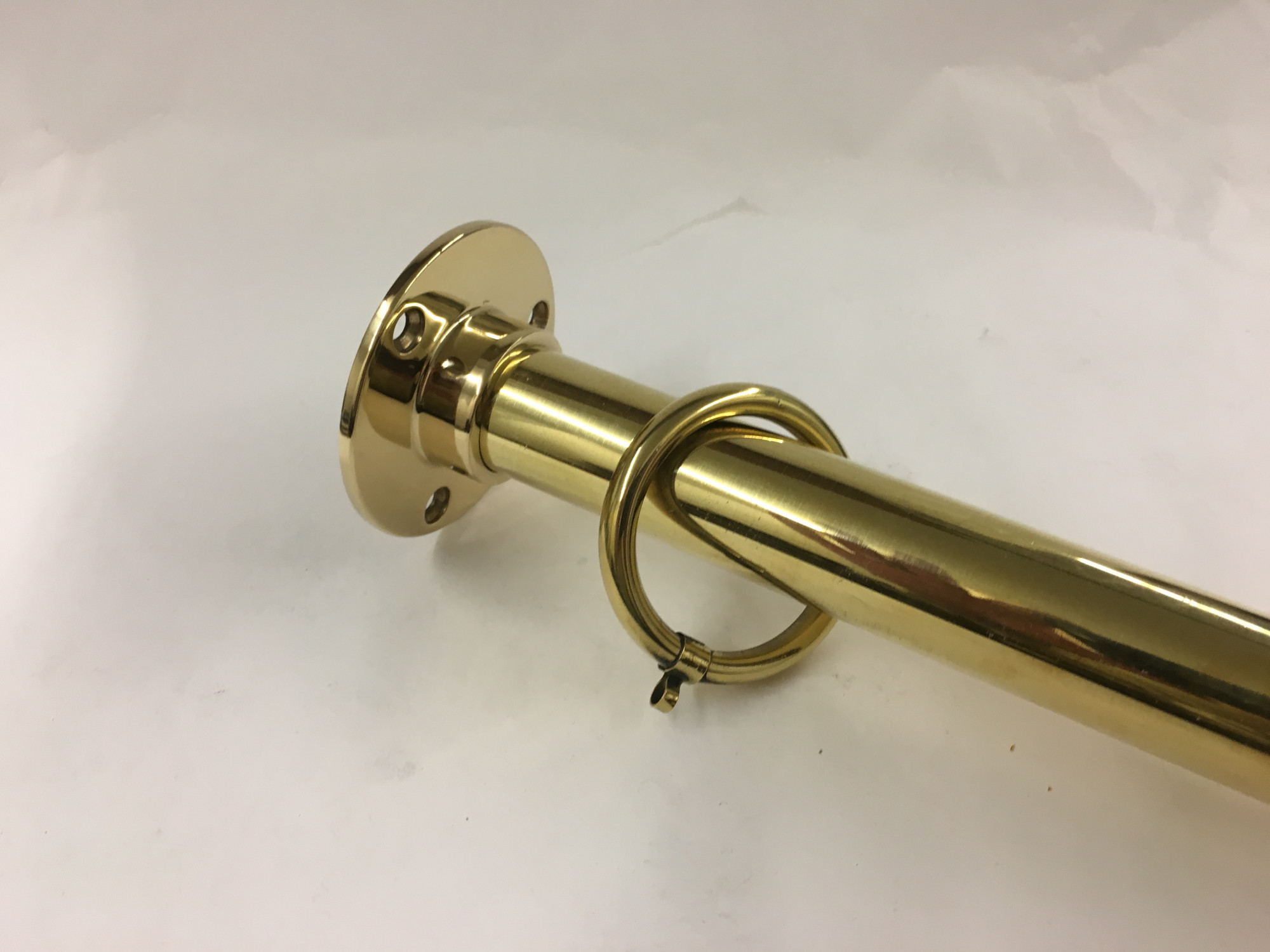 Polished Brass Curtain Ring (Fits 1in Tube)