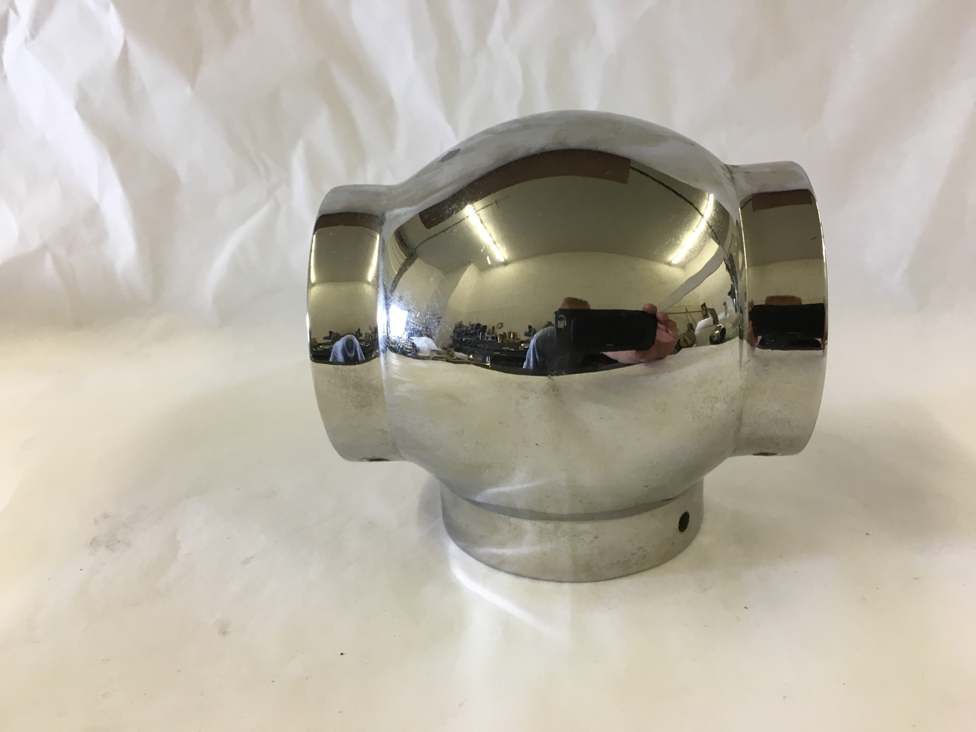 Polished Stainless Ball Tee Fitting (1-1/2in)