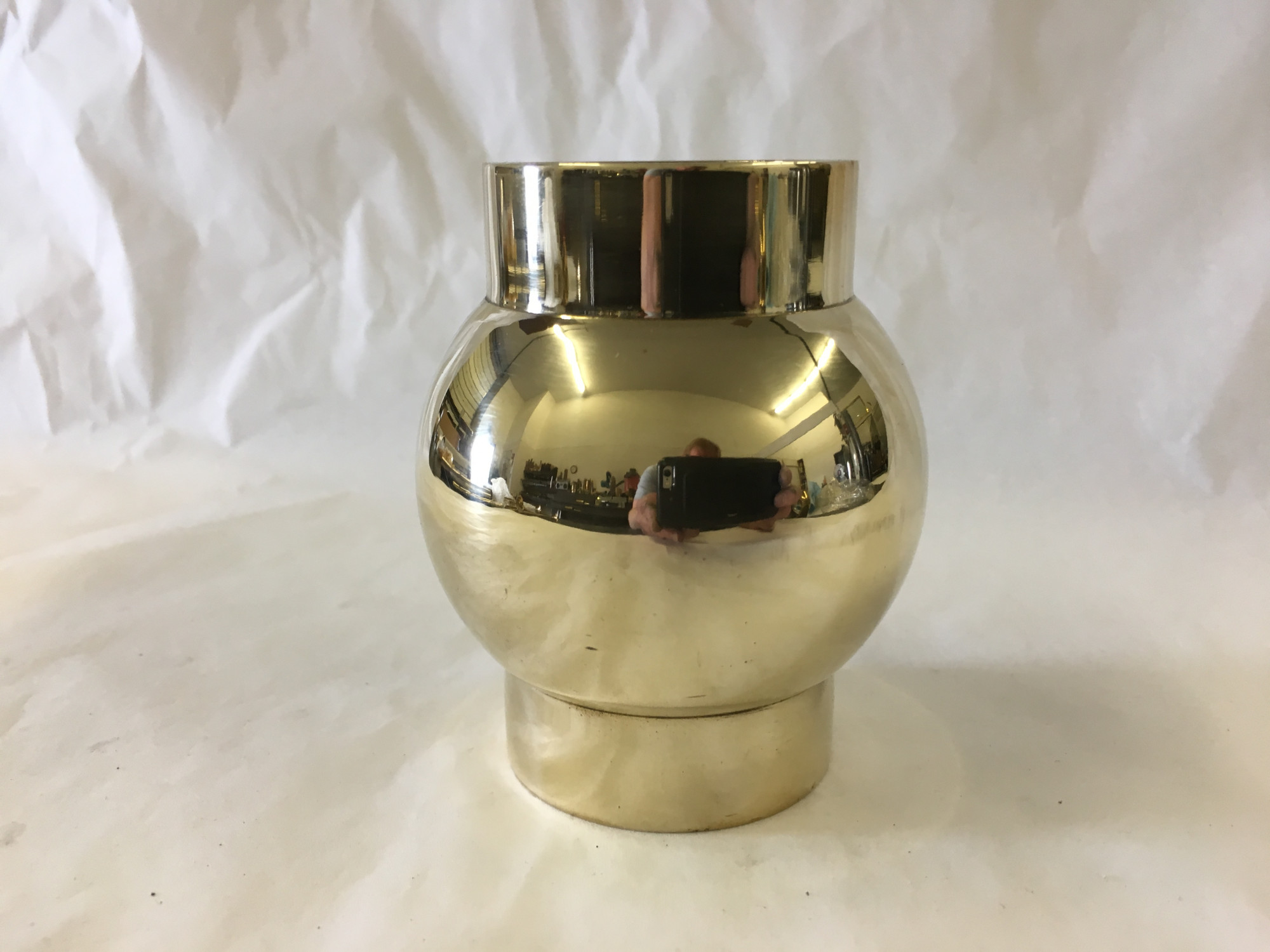 Polished Brass Parallel Outlet Ball Fitting (2in)