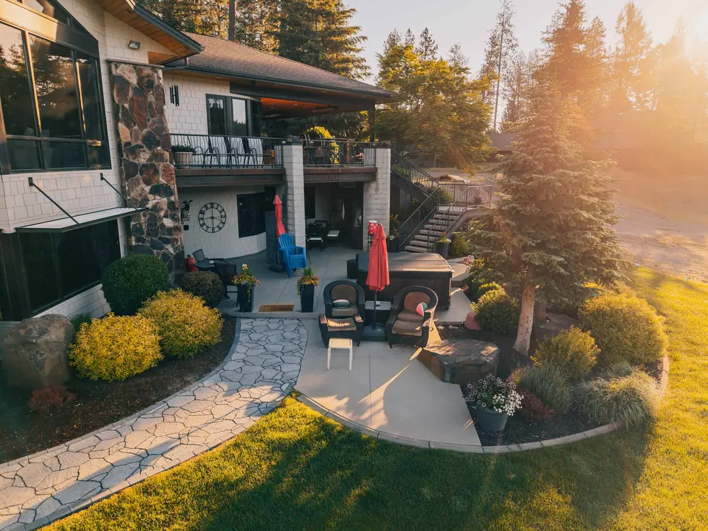 Hot tub patio — Hot Tubs by Cross Creek