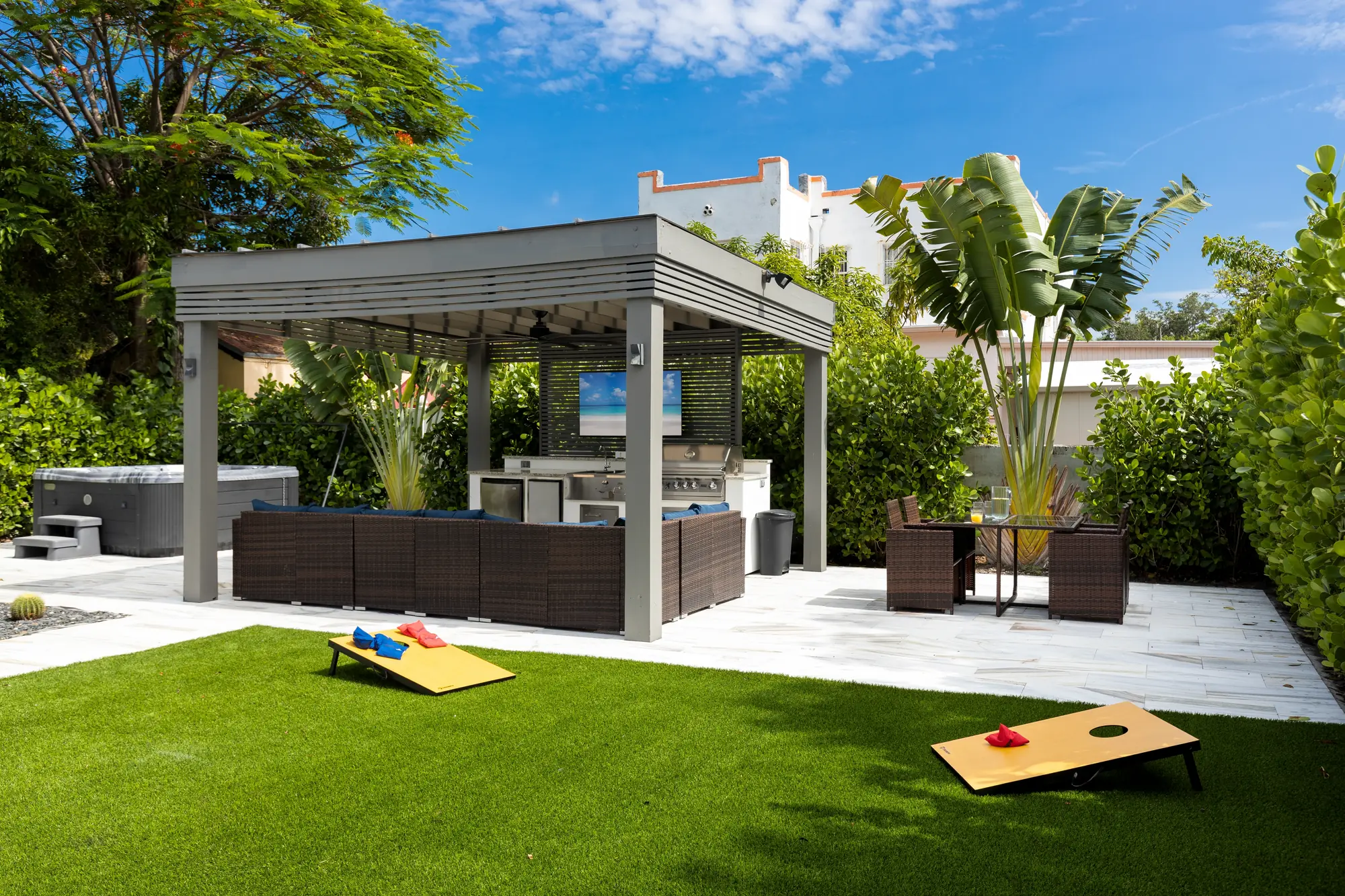 Turf lawn with yard games — Artificial Turf by Cross Creek