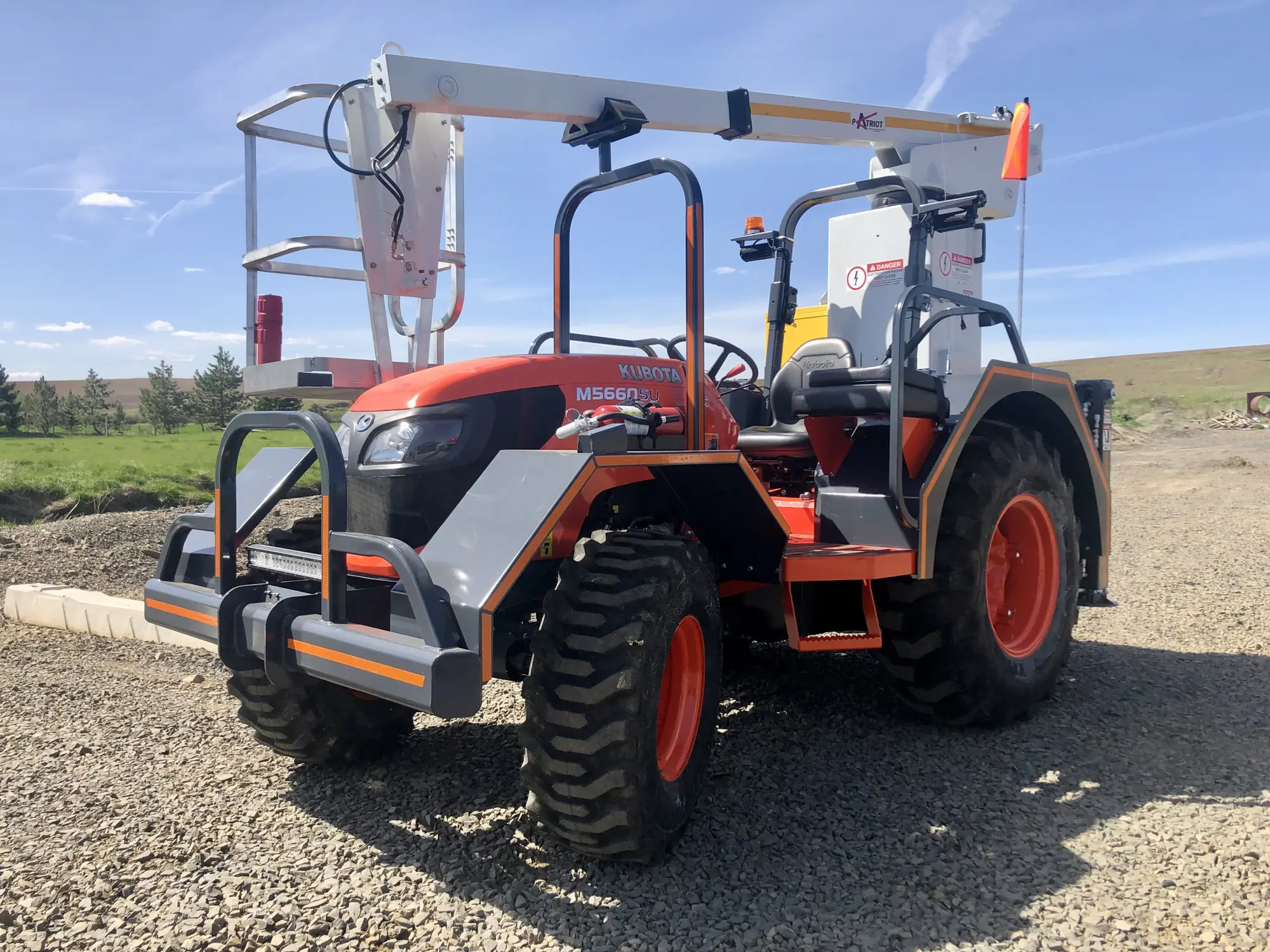 Articulating Booms