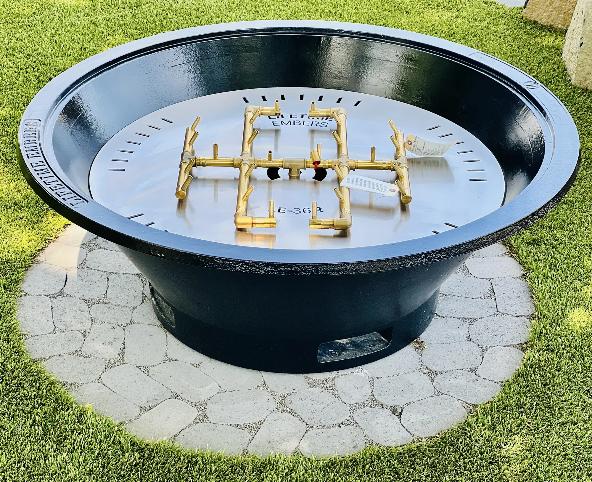 LE-48 Powder Coated with a 240K BTU Burner
