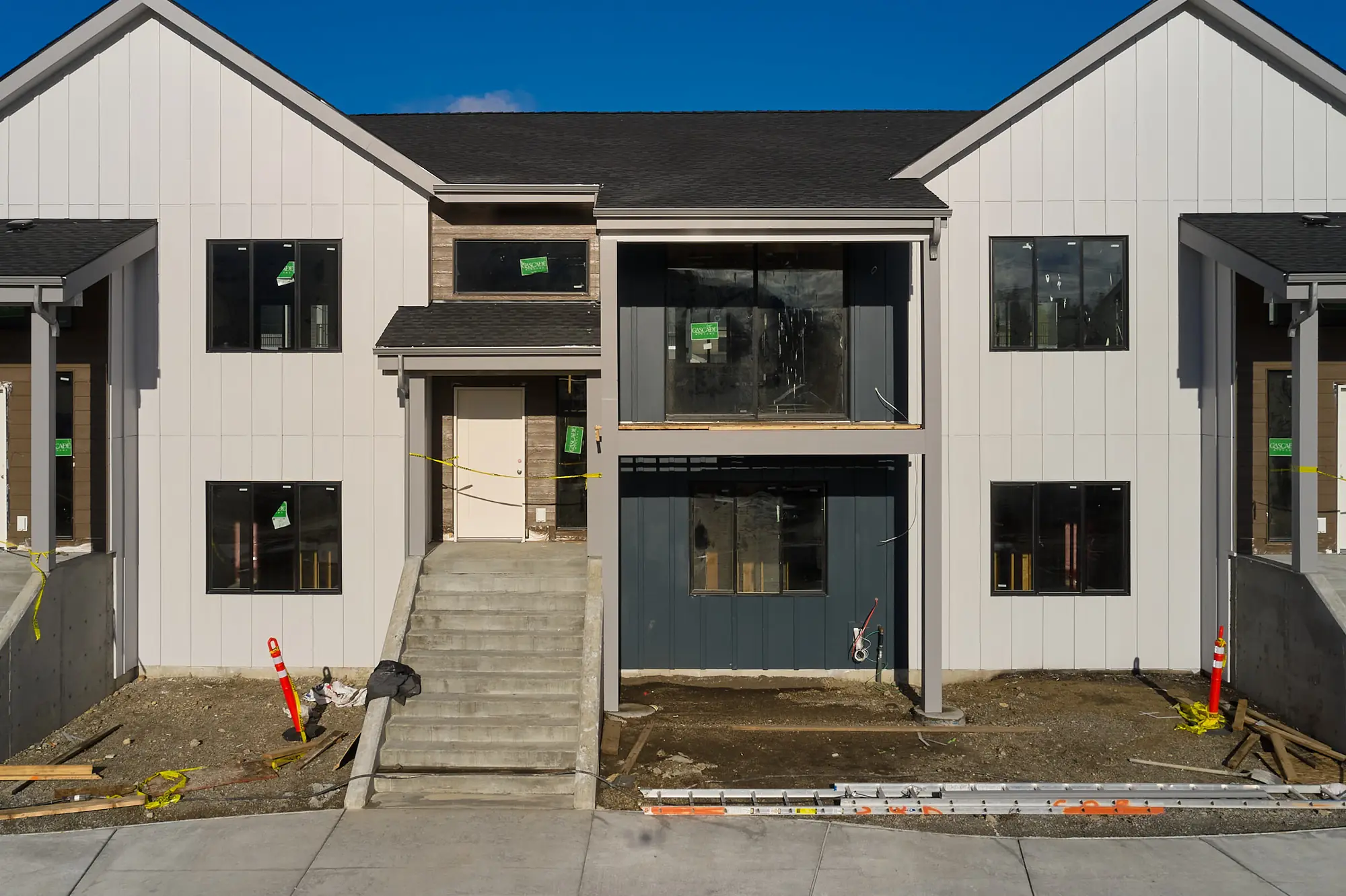 964 E Railroad (Garden Middle)