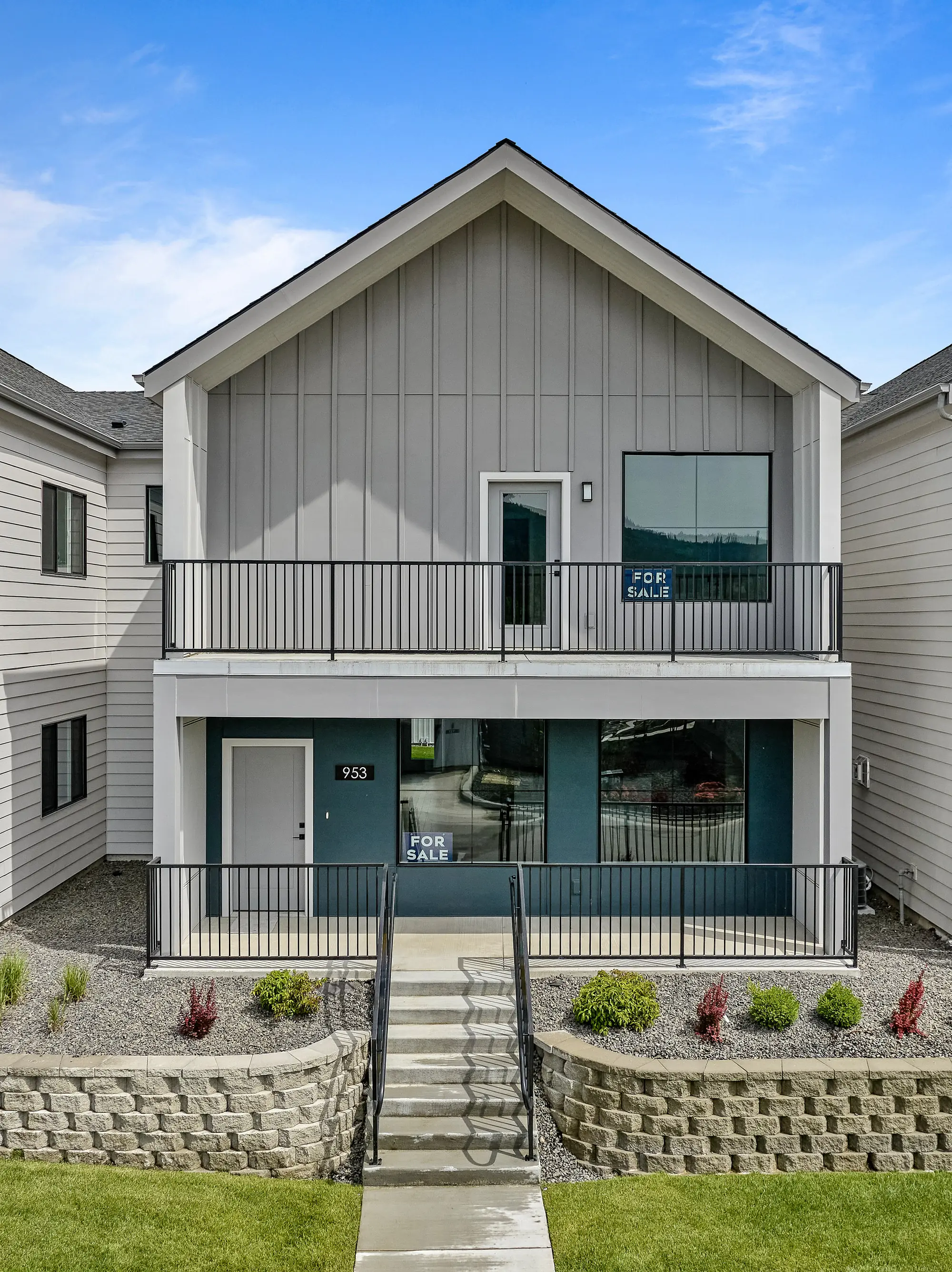 953 E RAILROAD (VISTA MIDDLE)