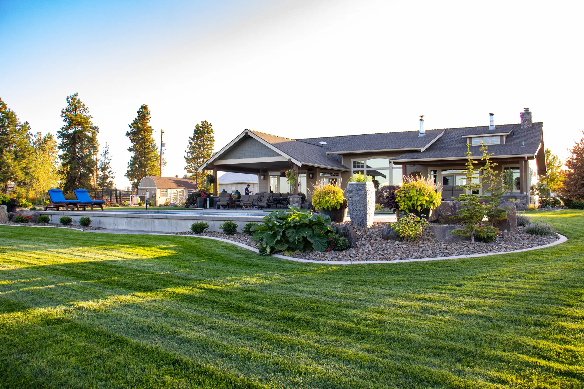 As a Complete Care client, these homeowners enjoy weekly visits where our crew mows, fertilizes, prunes and applies plant health treatments.