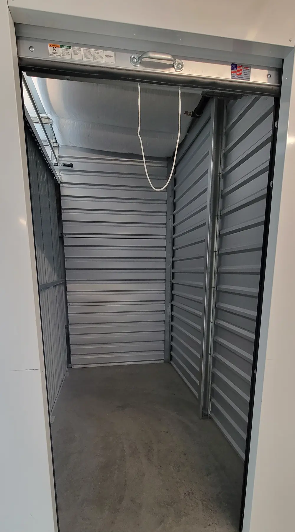 5x10 (Large Walk-in Closet)