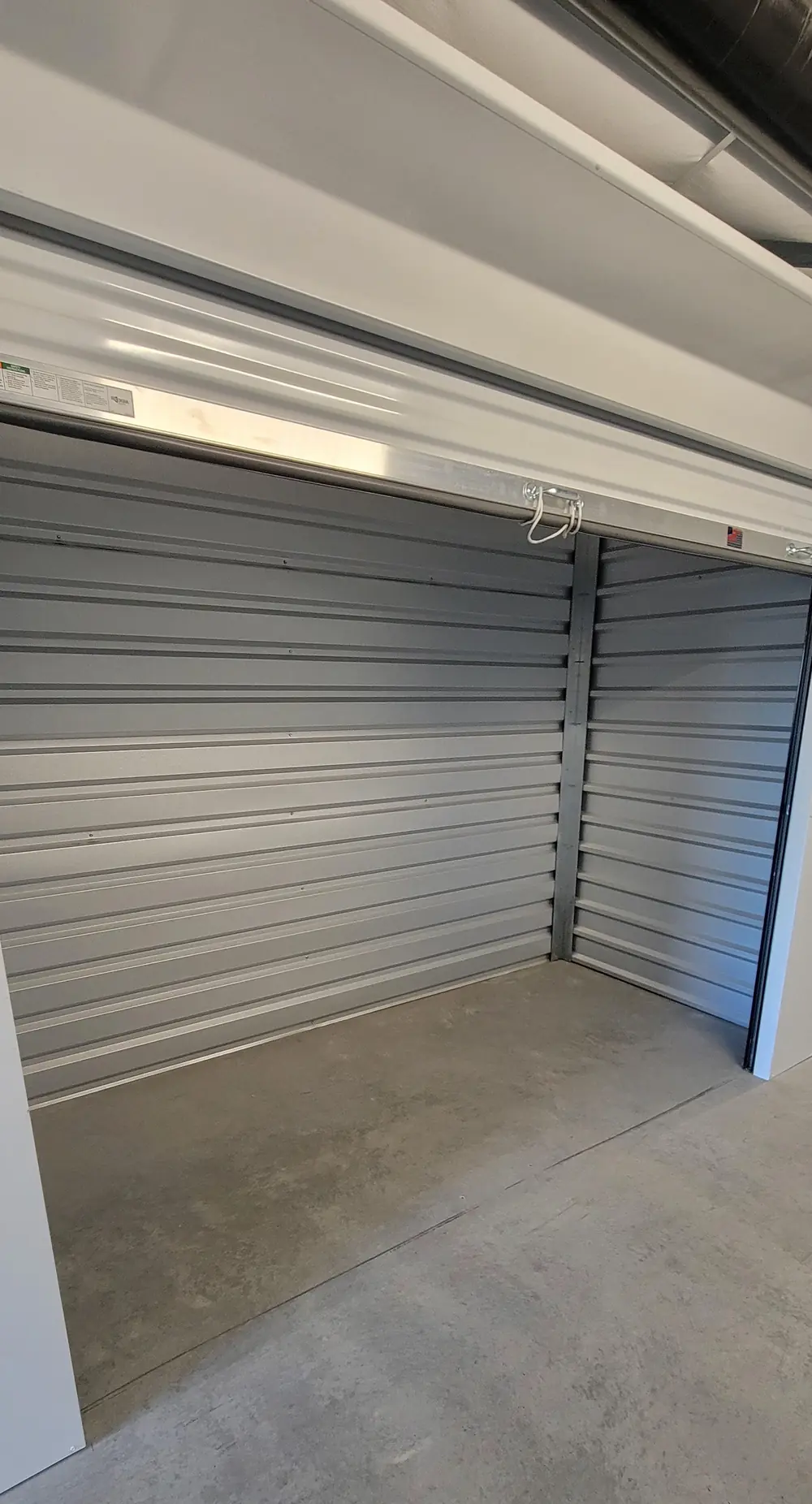 10x5 (Large Walk-in Closet)