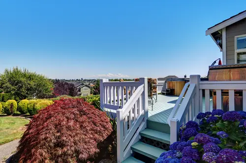 Outdoor Living & Decks