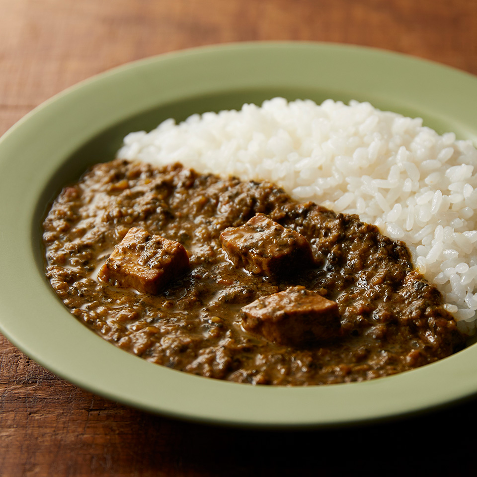 フレッシュチーズとほうれん草のカレー