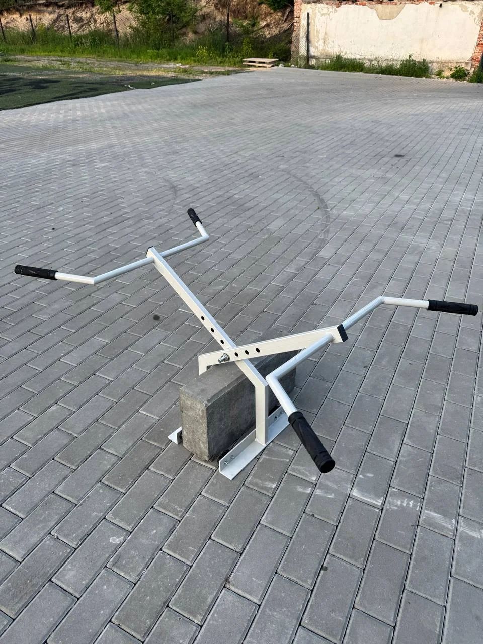 HandLift – uniwersalny chwytak brukarski 3