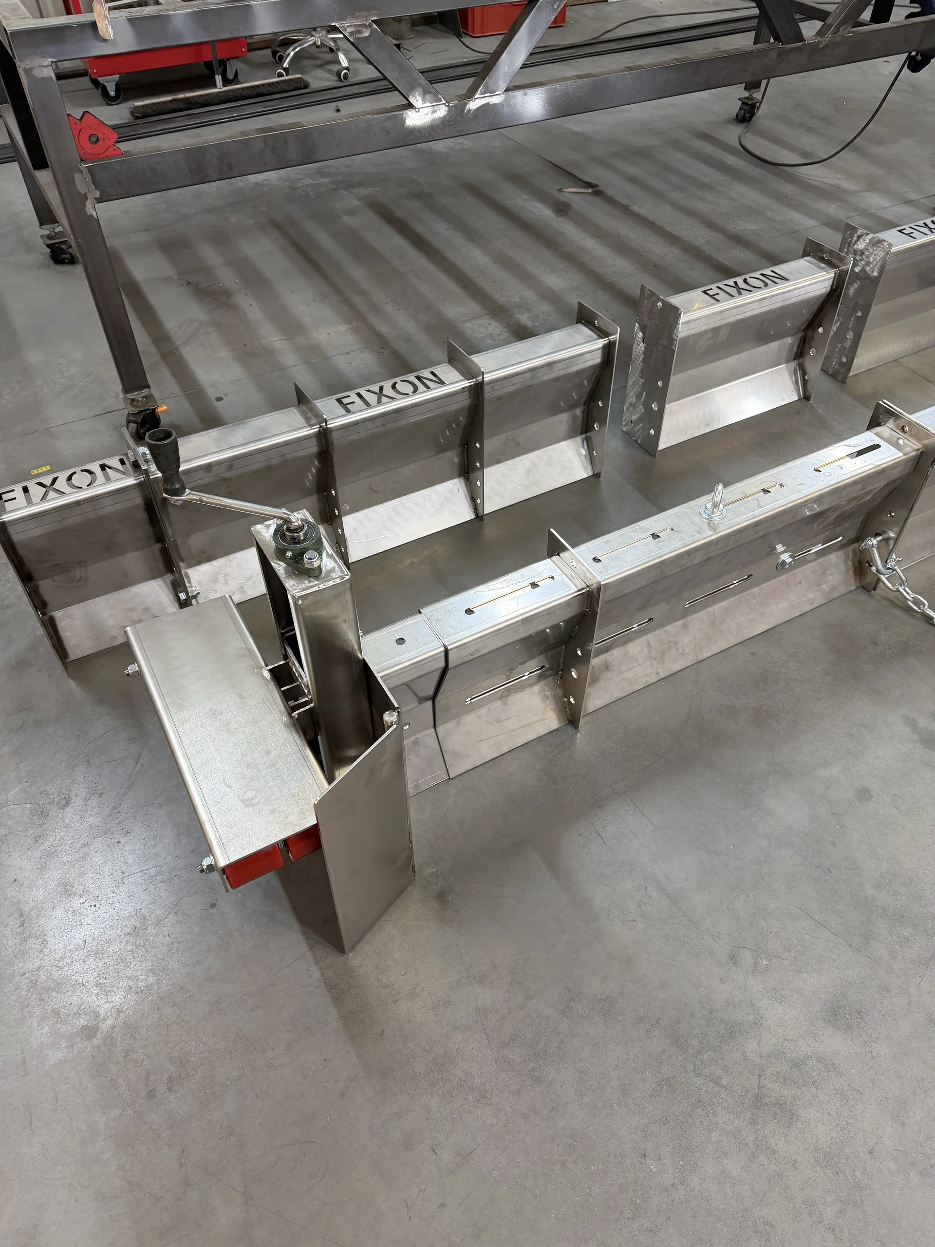 GRIX HOLD — profesjonalny chwytak do przenoszenia kostki i płyt brukowych 4