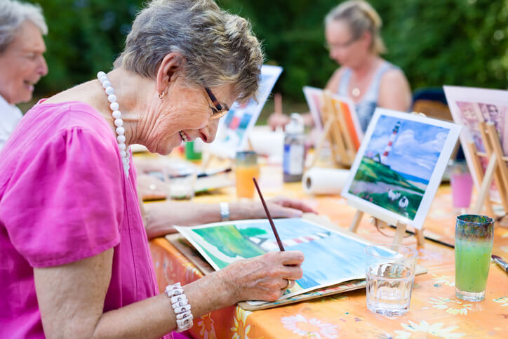 Hobbies for seniors during self-isolation