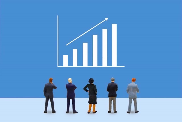 4:営業、販売業務等の代行及び請負