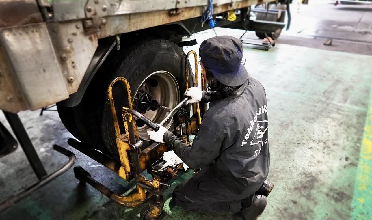 自動車の修理及販売