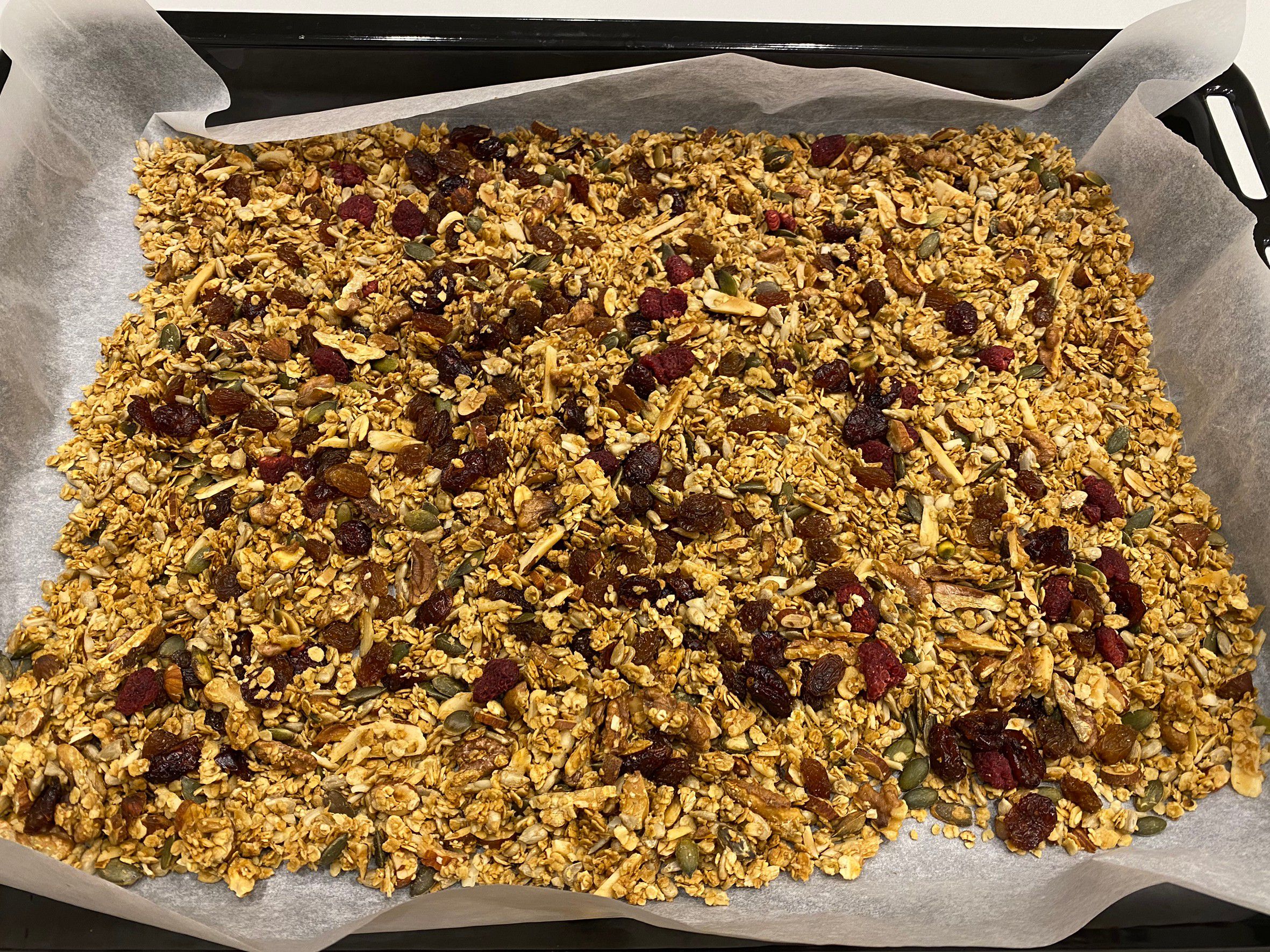 For breakfast and snacks! Healthy with additive-free granola【Organic granola recipe】