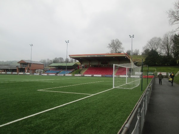 G.F. Grigg Latham Park, Ydrenewydd / Newtown, Powys, Wales