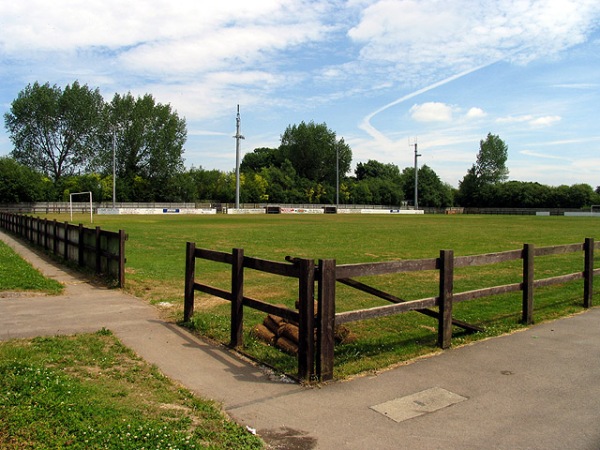 Waterside Park, Thatcham, Berkshire, England