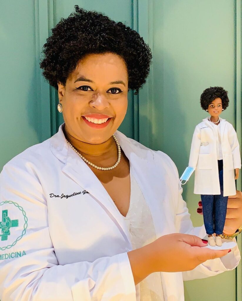 Jaqueline Goes, doutora em Patologia Humana e Experimental pela Universidade Federal da Bahia (UFBA)