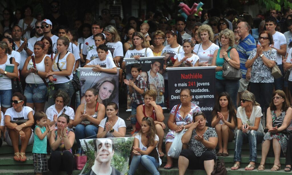 homenagem às vítimas da boate kiss