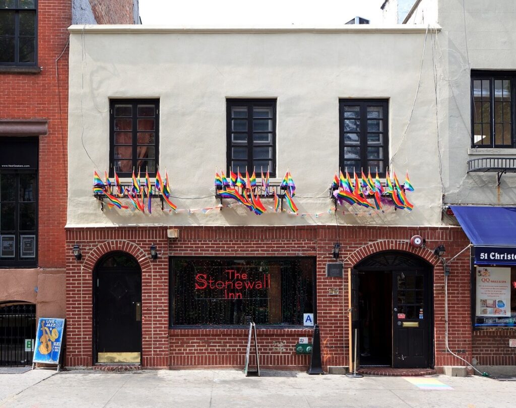 bar The Stonewall Inn - mês do orgulho LGBT