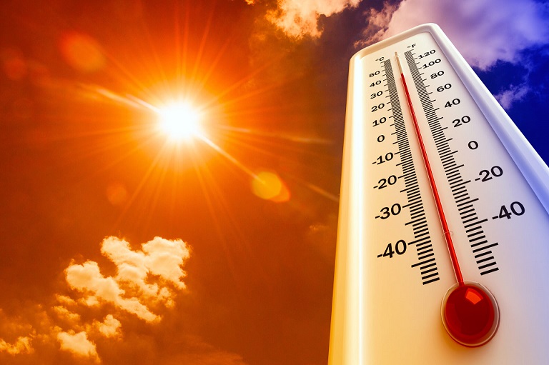 Termômetro mostrando temperaturas altas