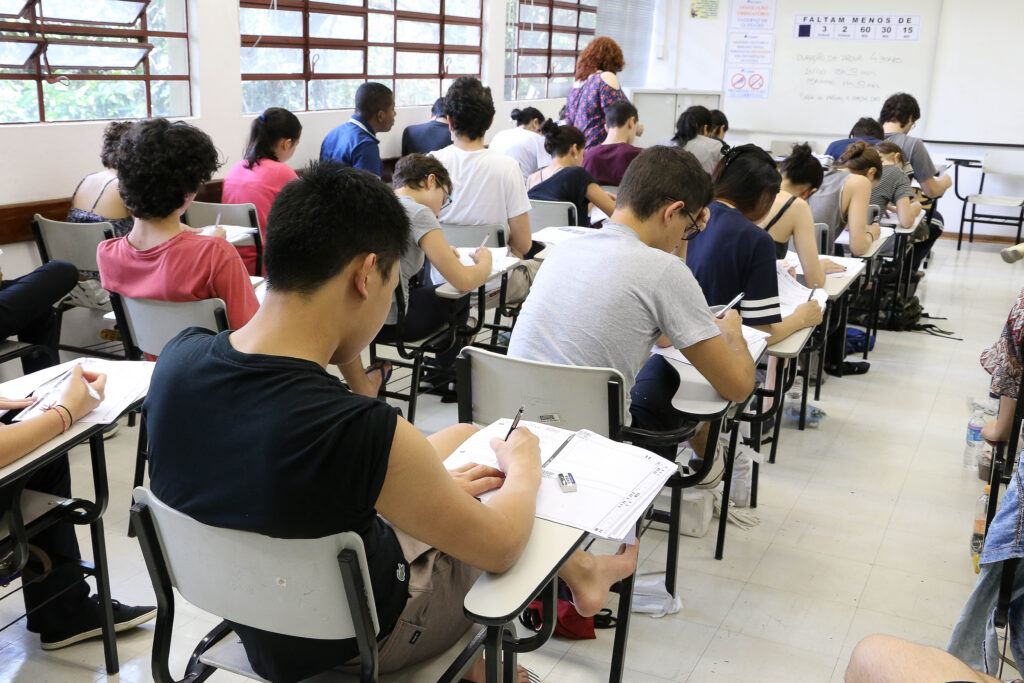 Estudantes realizam vestibular na Cidade Universitária, em São Paulo - 2ª fase da Fuvest