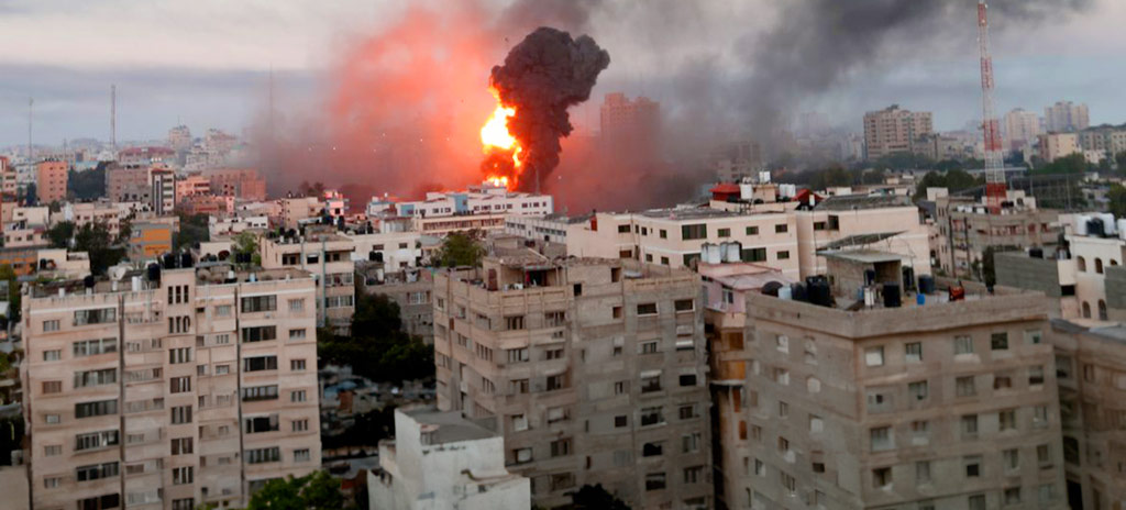 prédios em chamas israel
