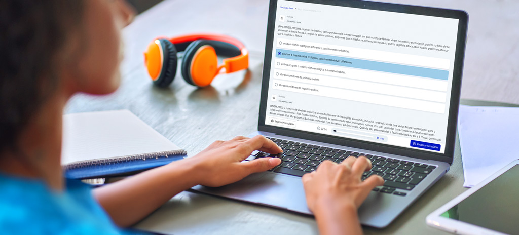 Entenda como funcionam os simulados do Aprova Total