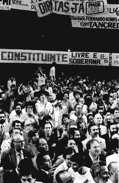 Diretas já - Em 1984, os senadores Tancredo Neves e Franco Montoro, e o deputado Ulisses Guimarães no Plenário da Câmara