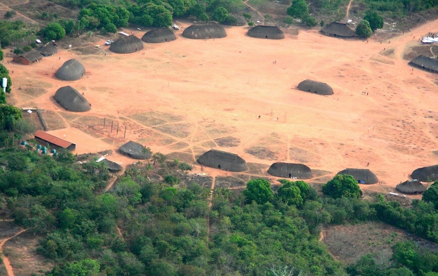 Aldeia no Parque Indígena do Xingu 