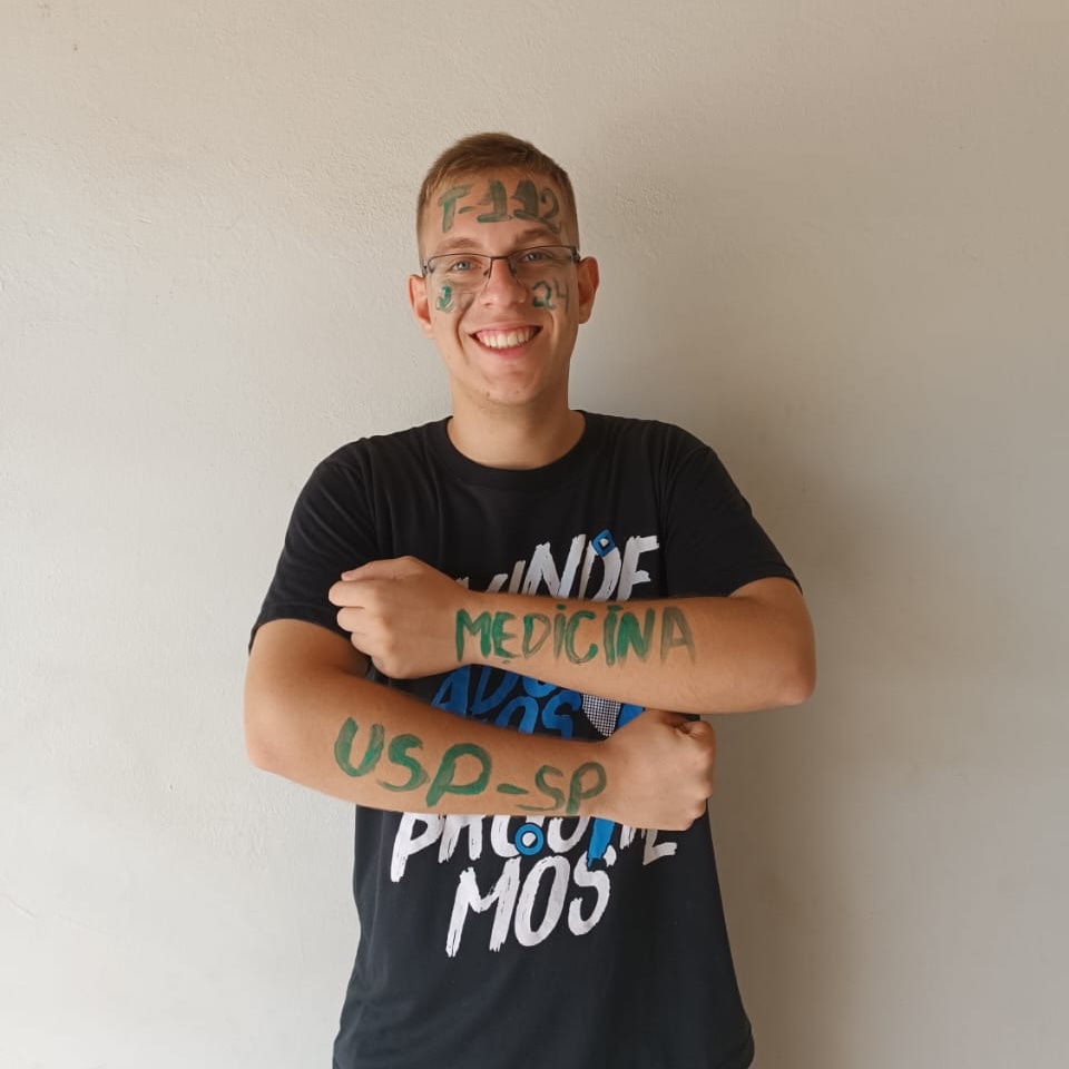 João Pedro Ronqui - Medicina na USP