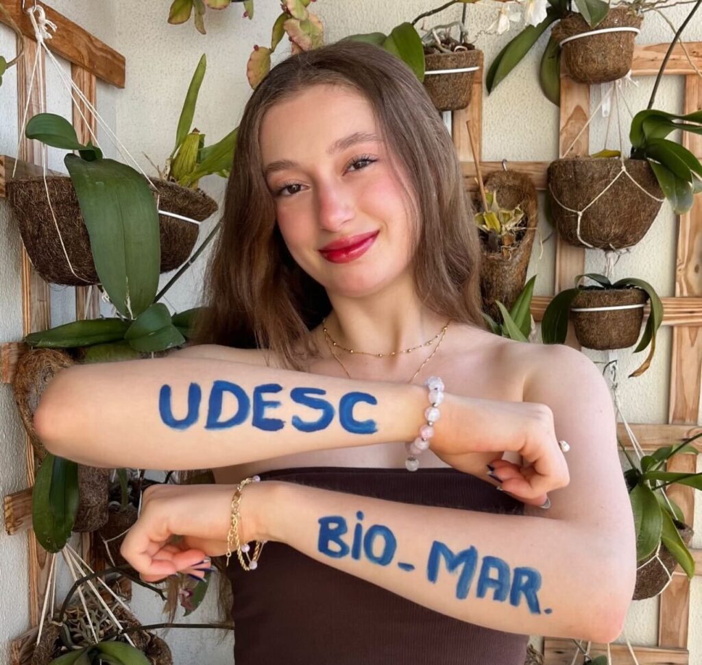 Júlia Martin - Biologia Marina Udesc 2025
