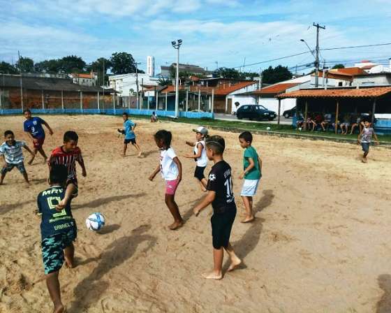 Inscrições abertas! Aulas gratuitas de futebol para crianças e