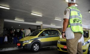 Santa Bárbara publica edital para recadastramento de taxistas