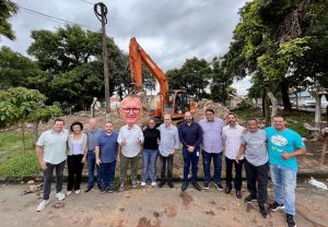 Turma do Chico faz foto 