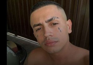 Jorge, 28, se entrega após matar namorada enforcada